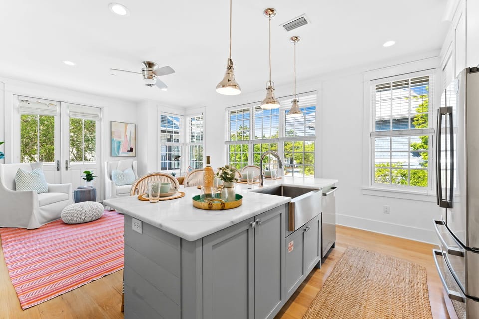 Fully Equipped Chef's Kitchen