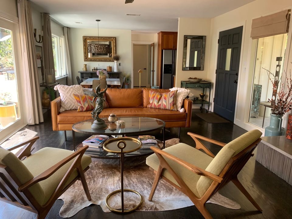 Elegant living room furnishings