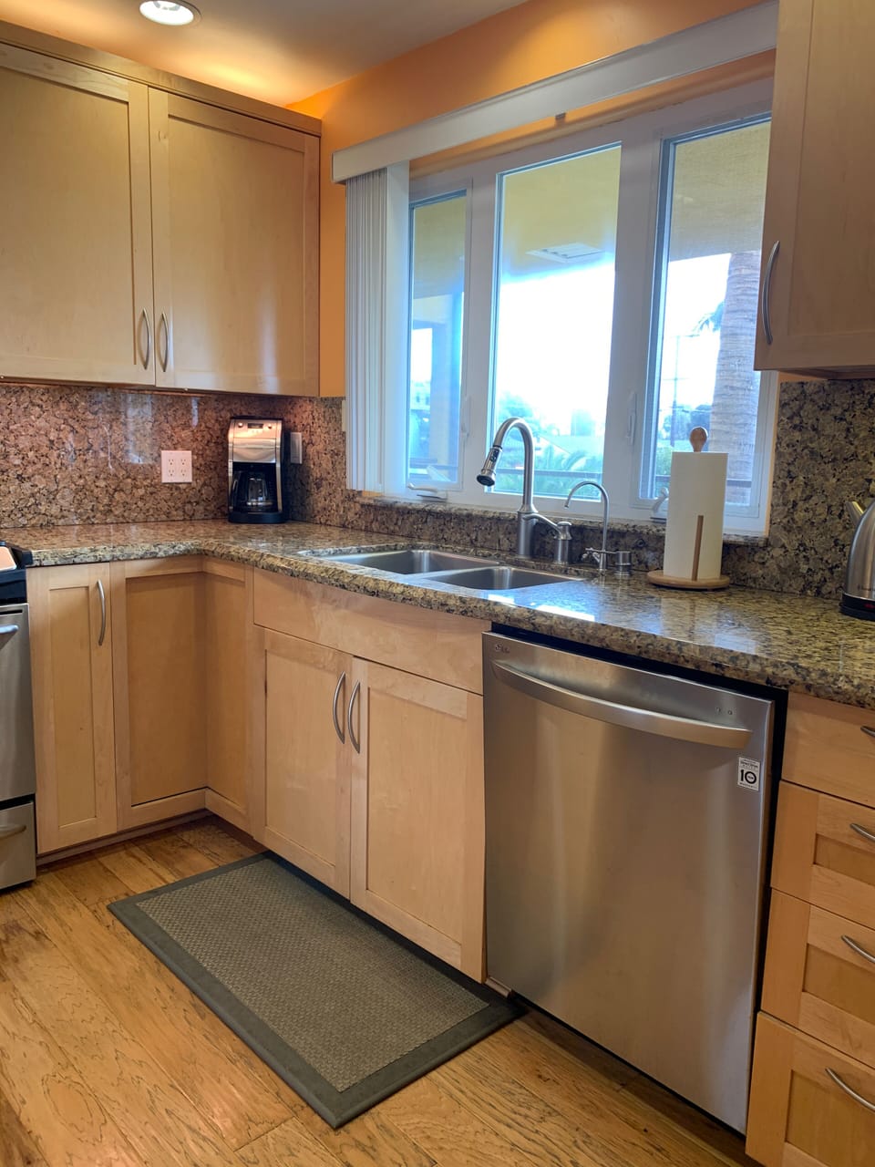 Kitchen with all amenities needed to cook your favorite family meals