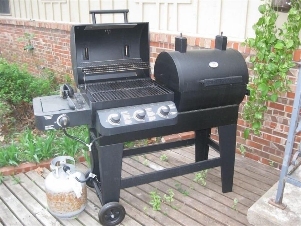 Double grill on back deck allows for enjoyable cookouts!