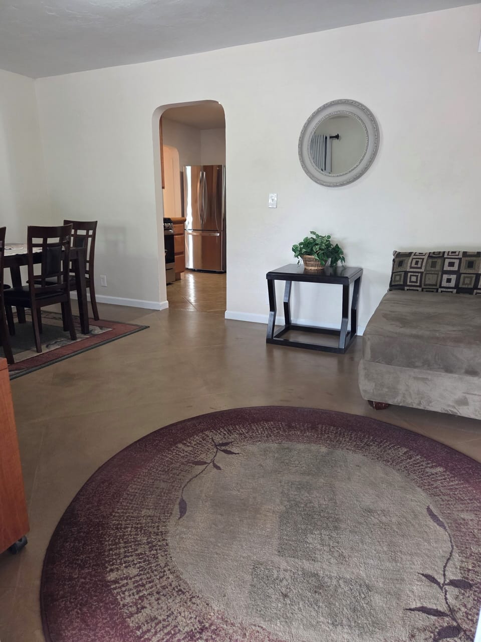 Entry/Dining Room