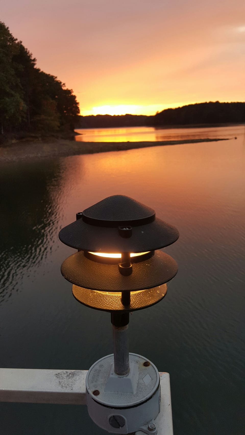 Our dock has lights on both the bottom and top deck. Enjoy the serene evenings. 