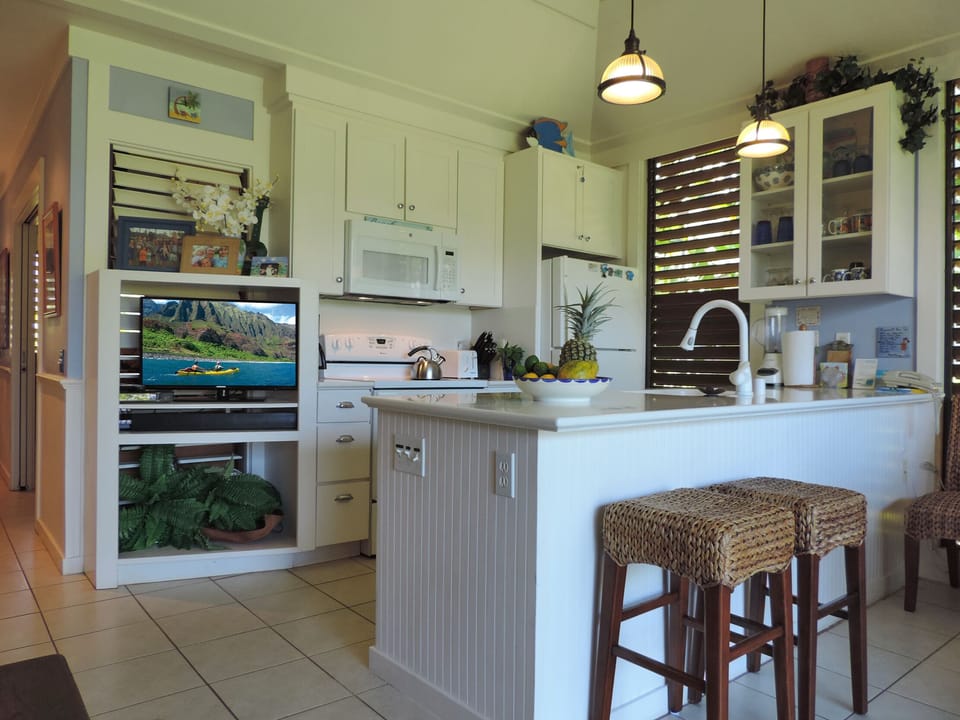 Fully equipped kitchen can handle all your cooking needs