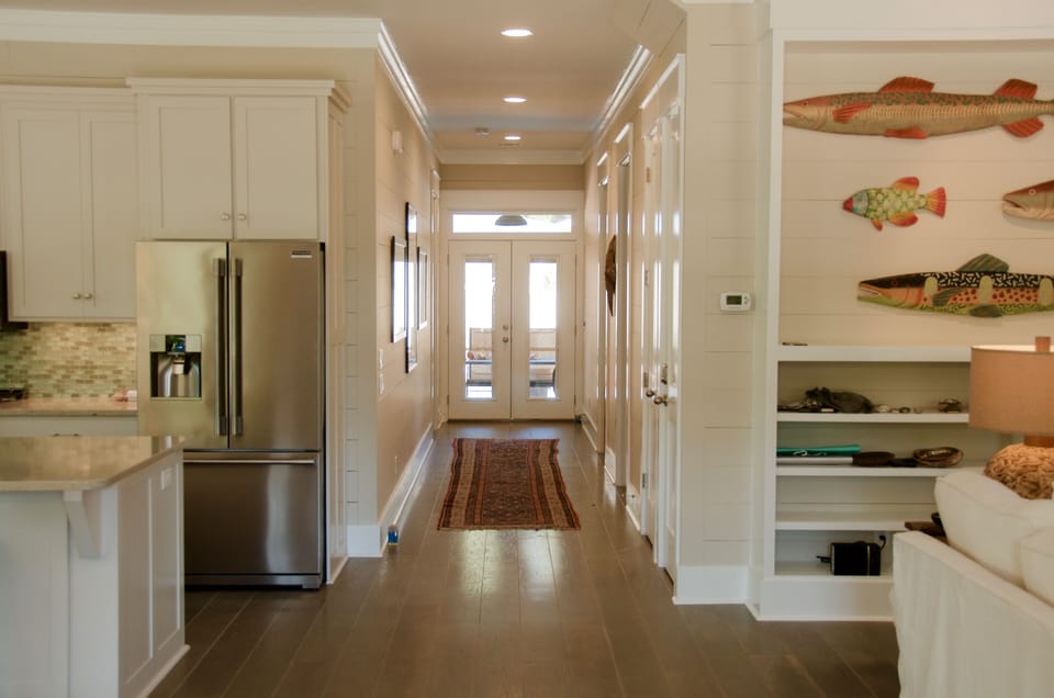 Kitchen & Hall