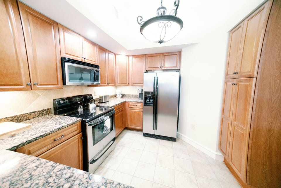Fully Stocked Kitchen