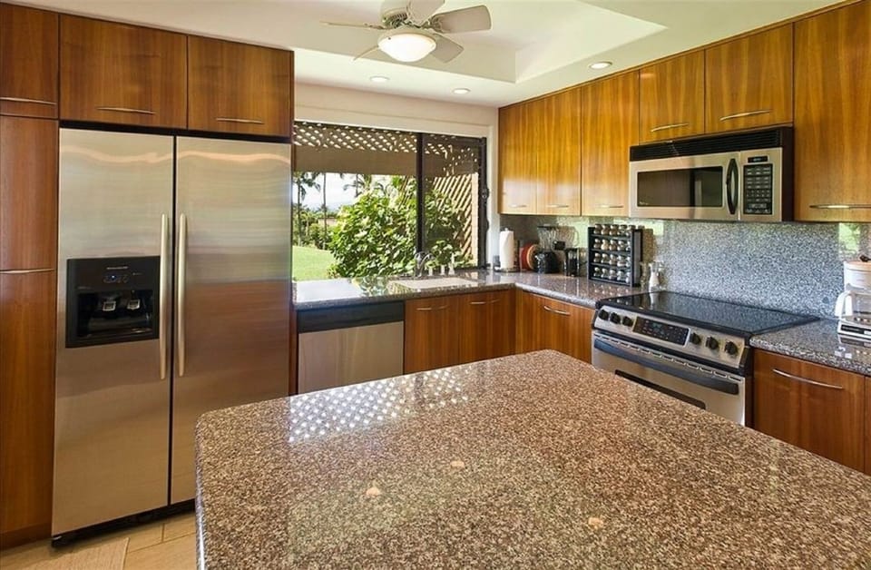 Kitchen with new oven, dishwasher and frig. Keurig coffee, indoor grill and more