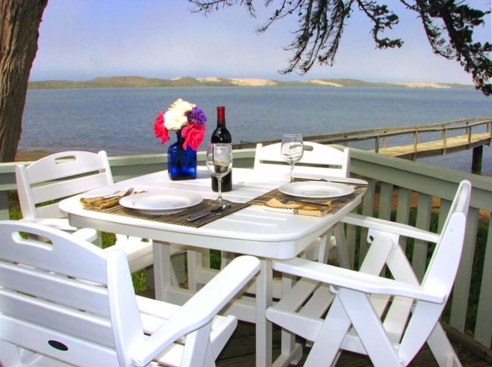 Have your meals by the window inside, or al fresco on the deck. Your choice!