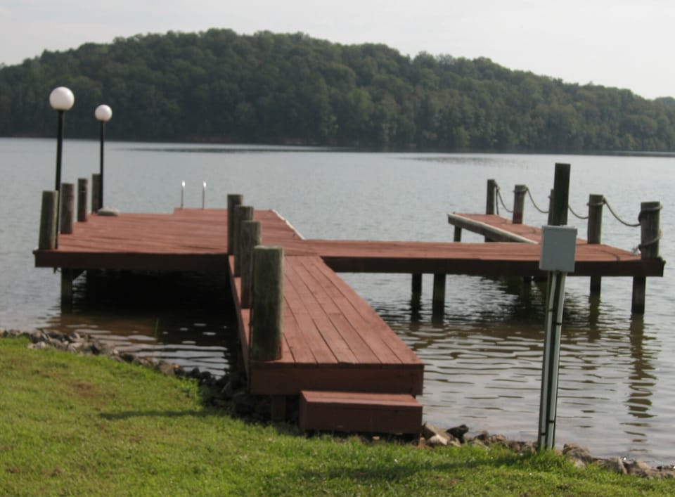 Dock