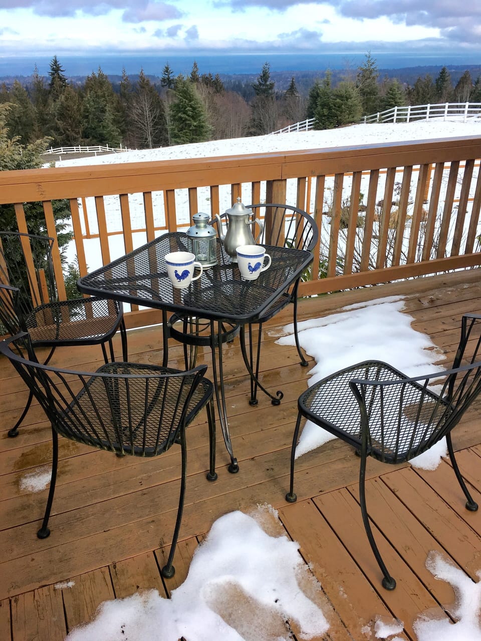 Winter morning coffee,
hello British Columbia!