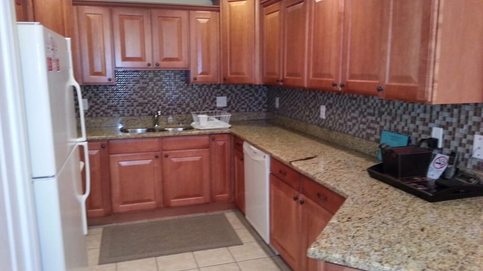 This modern kitchen brings the luxuries of home to the beach with you.