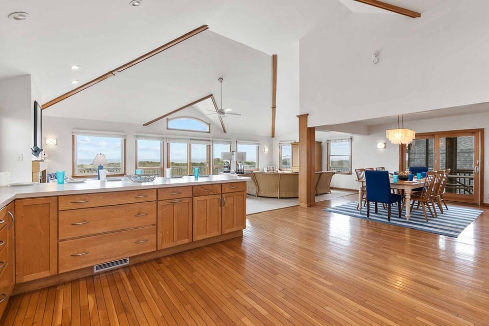 Surf-or-Sound-Realty-251-Topgallant-Kitchen-2
