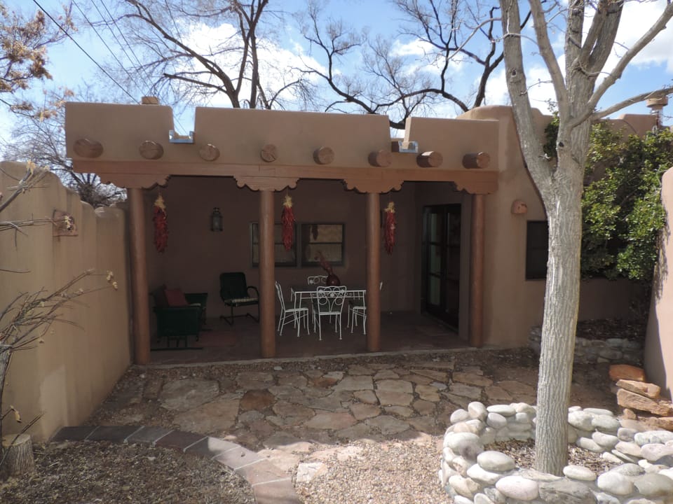 Front courtyard with portal.