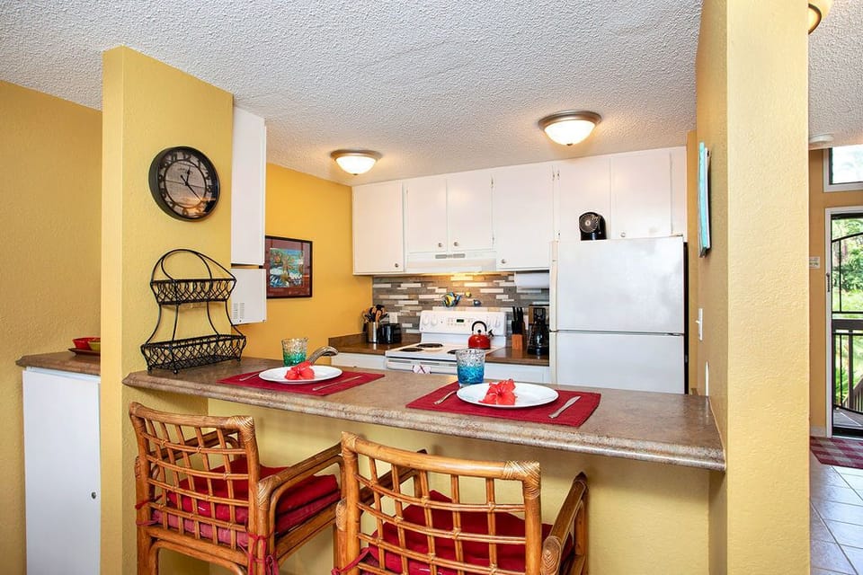 Enjoy a meal at the breakfast bar.