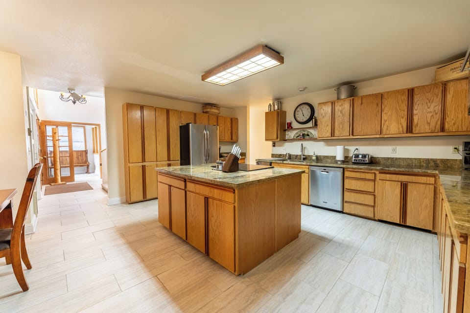 KITCHEN PIC 2