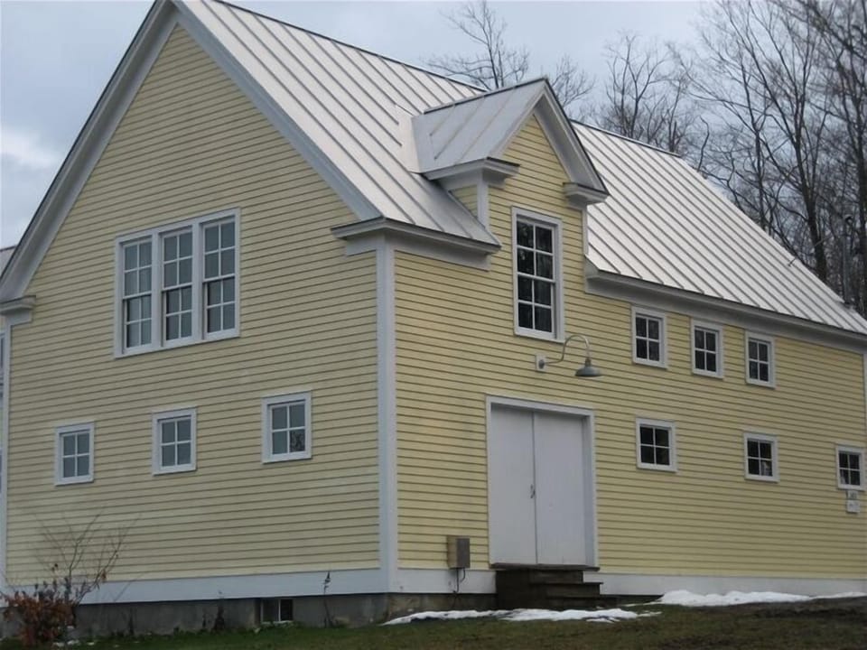 Exterior view of apartment portion of house
