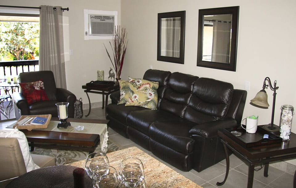 living room opens to lanai