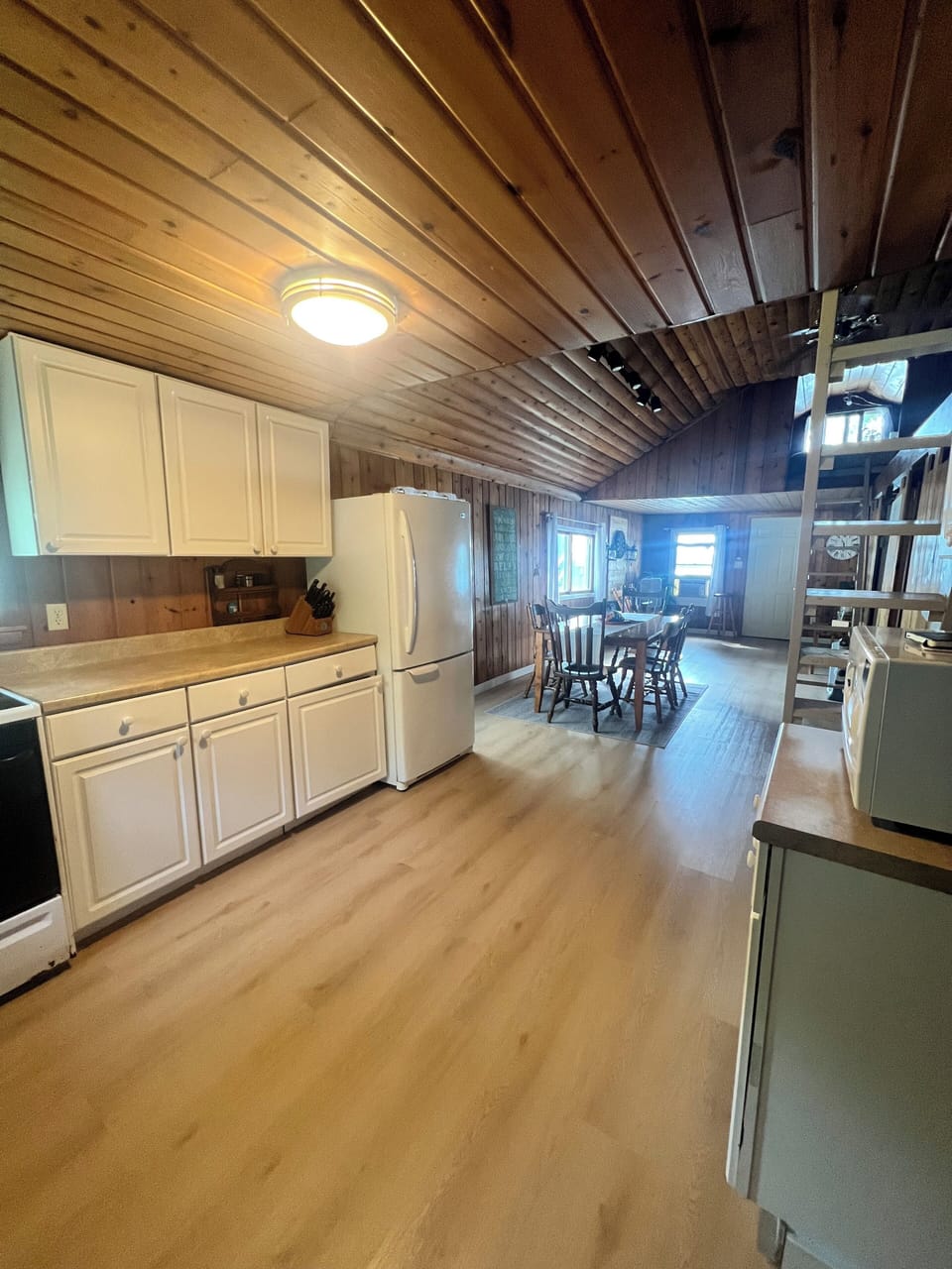 Fully stocked kitchen