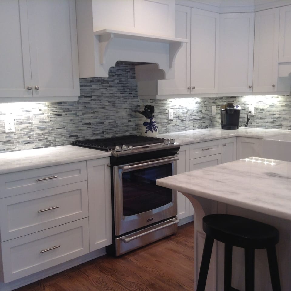 Wonderful Kitchen fully stocked with the best! Gas Stove