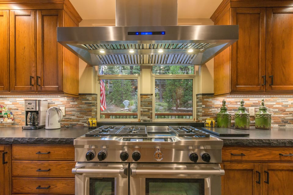 Six burner gas stove with 2 ovens
