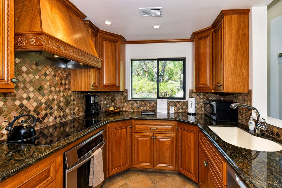 Charming Napa condo with 3 beds, garden view at Silverado Apartment in Napa Valley