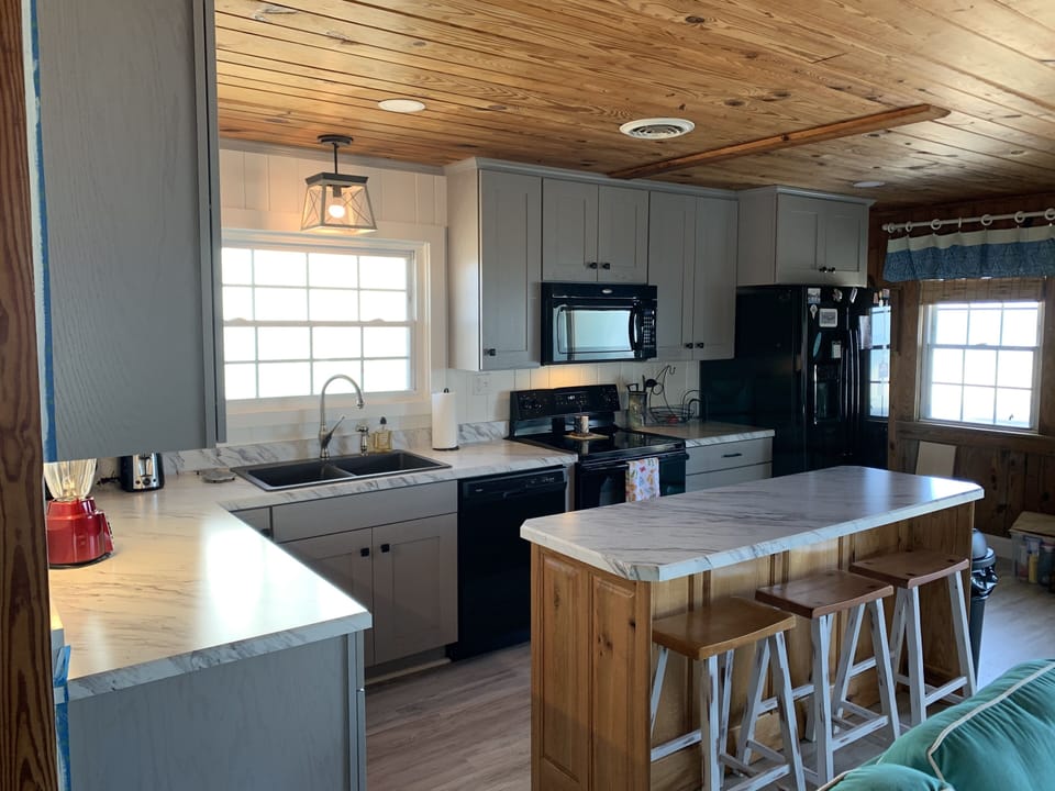 Newly renovated kitchen in 2020 with all new appliances