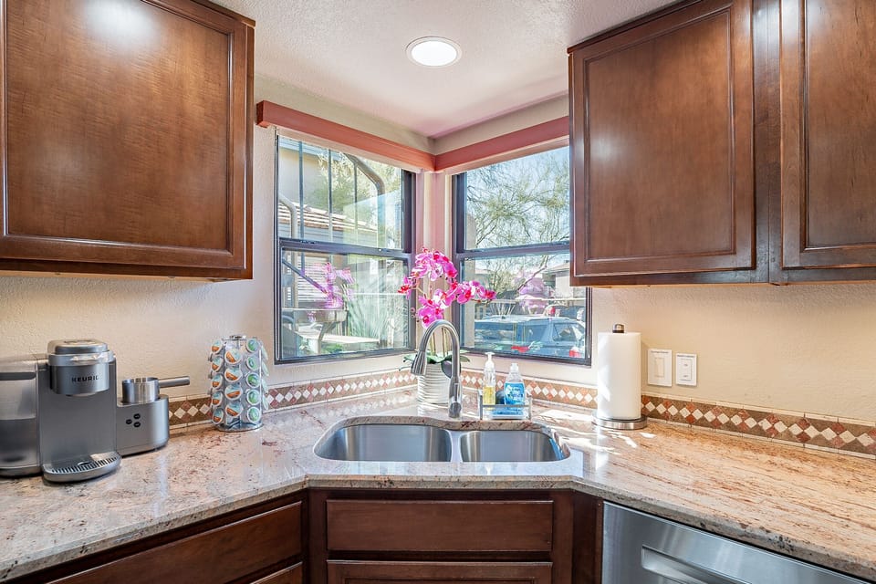 We have instant hot water and a fully stocked kitchen with extra supplies.