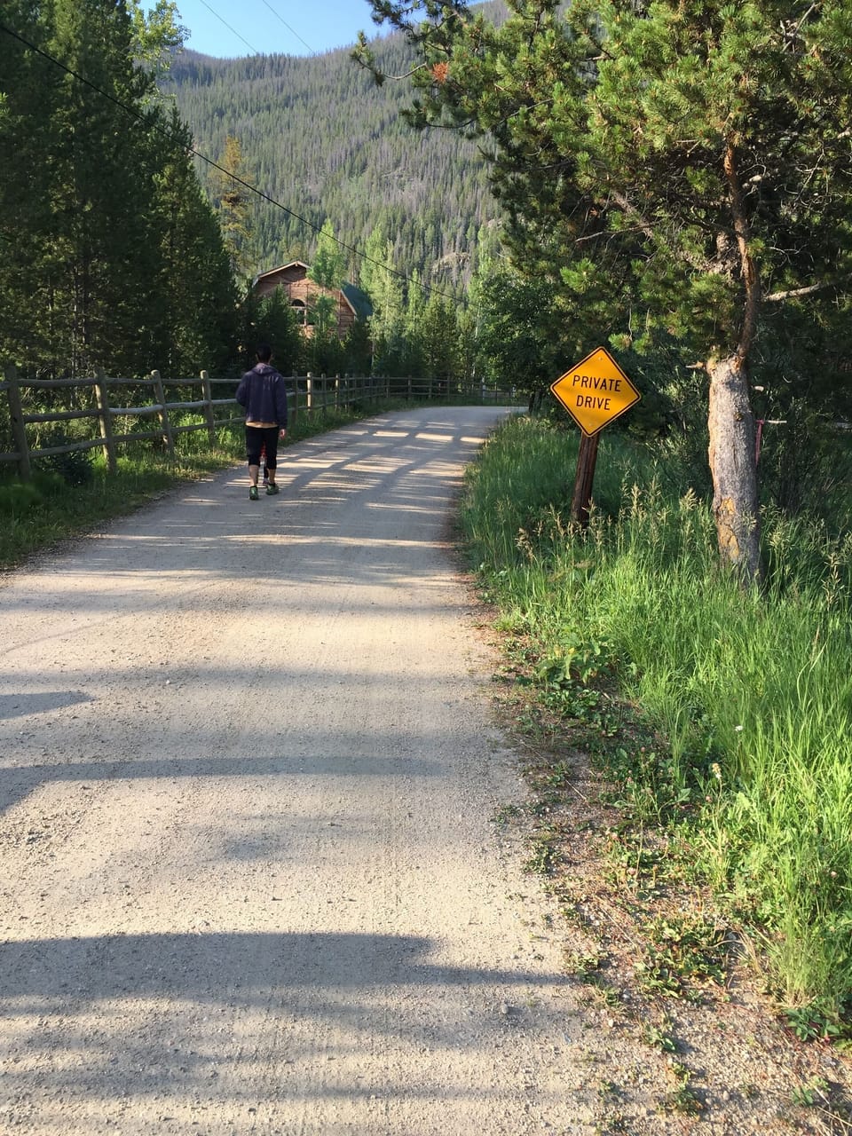Road heading towards the house.  Guests OK  to pass through on Private Drive.