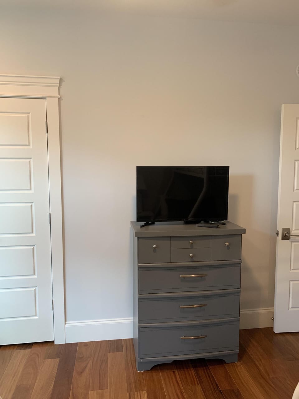 Bedroom 4
TV