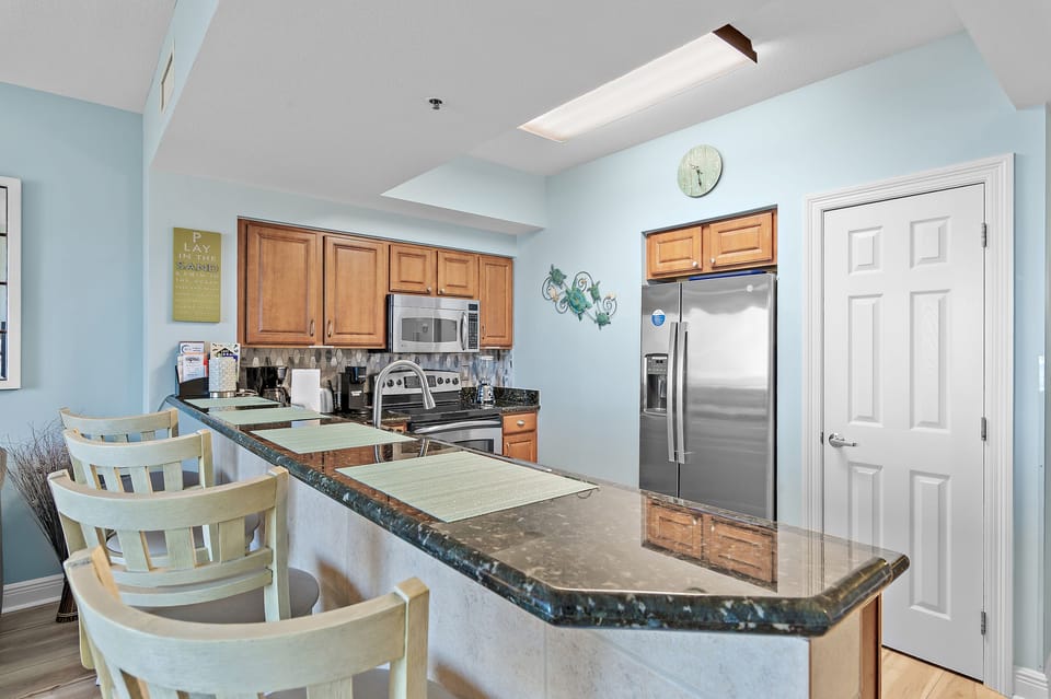 Private kitchen, well equipped for any type of meal.