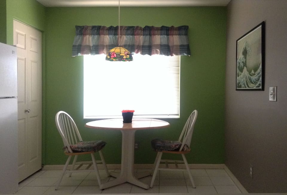 Kitchen Breakfast Table