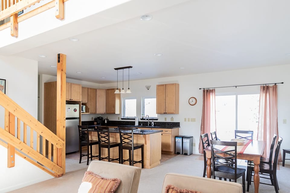 Open floor plan living room and kitchen, a perfect place to gather. 