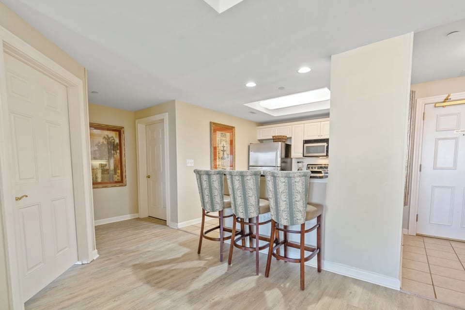 Kitchen Bar