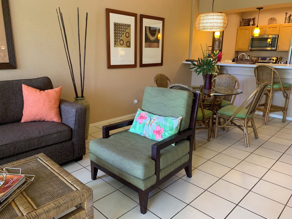 Living area into dining room