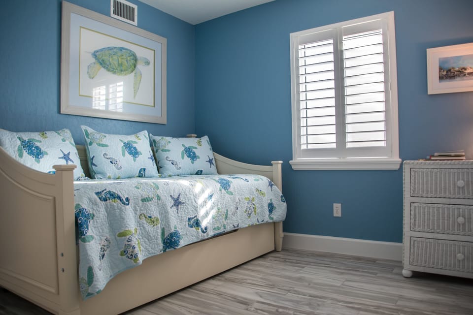 Third bedroom with twin trundle beds