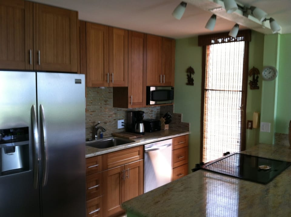 Kitchen is equiped with what you need to cook so you feel right at home