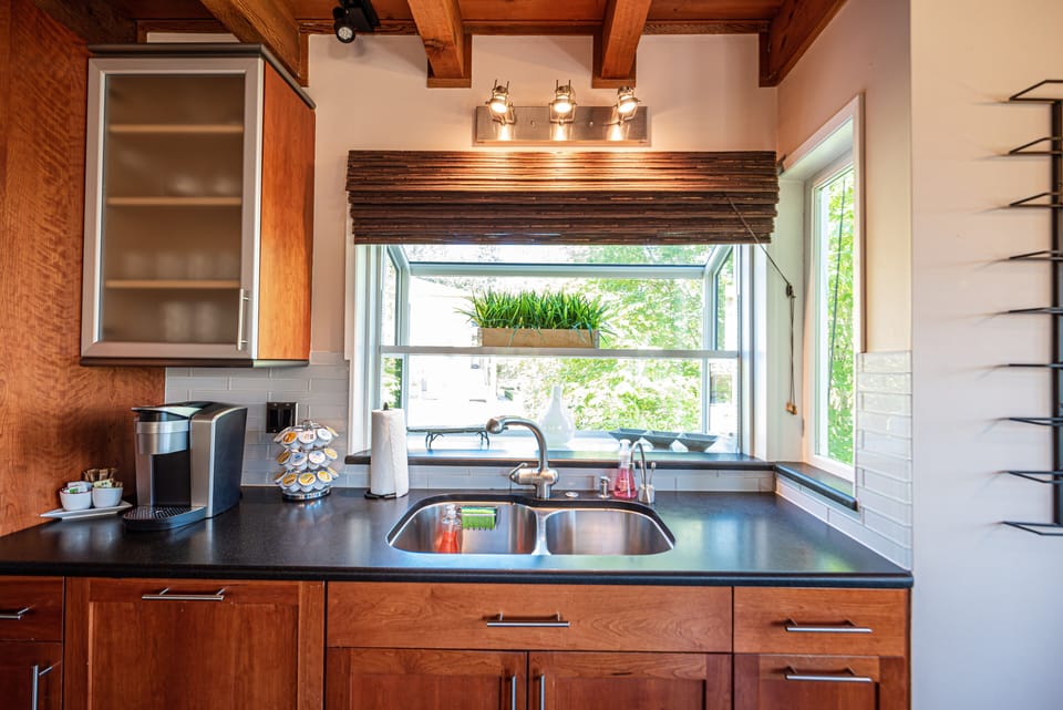 Main floor kitchen 