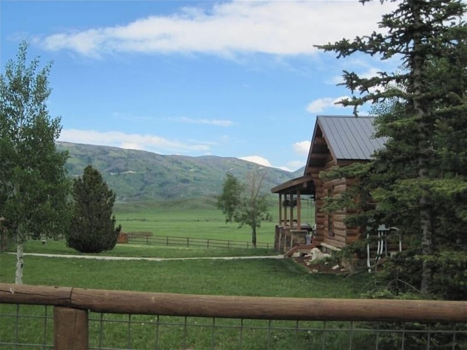 Beautiful Front Yard completely fenced and safe for your pets
