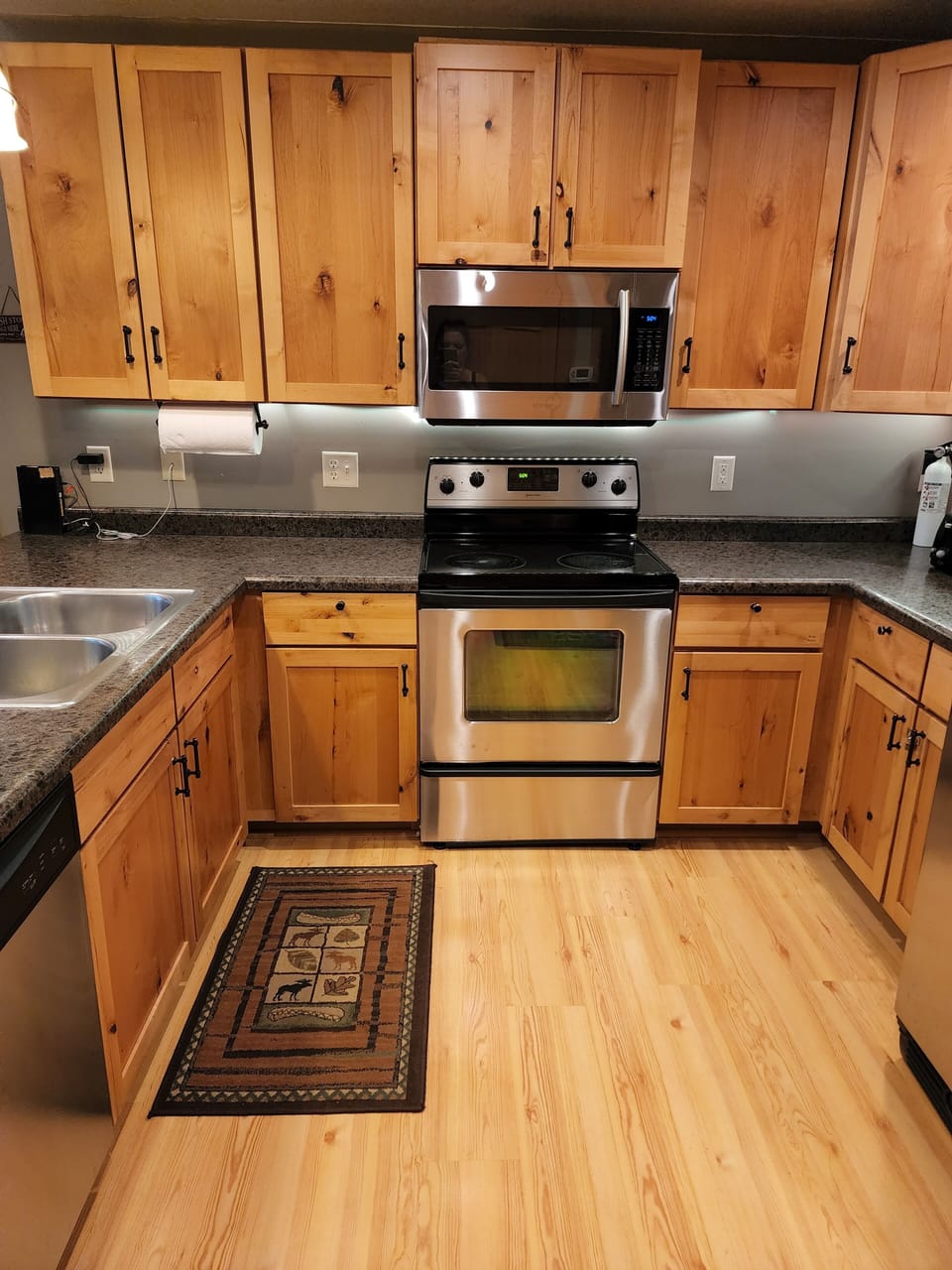 3rd kitchen pic