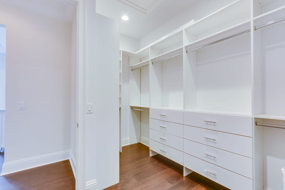 Master Closet 
