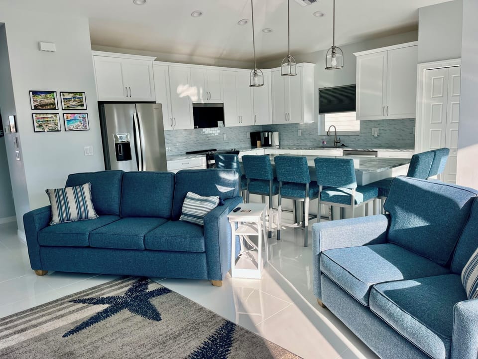 Living Room/ Kitchen/Queen Sofa Bed