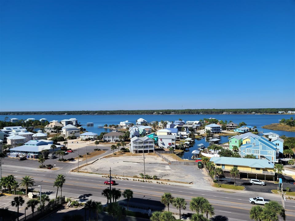 View from private balcony in queen bedroom.  Note Pier 33 Carry Out on the left.