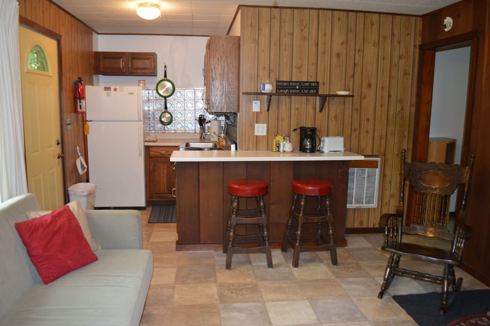 Cottage #2 kitchen and bar eating area