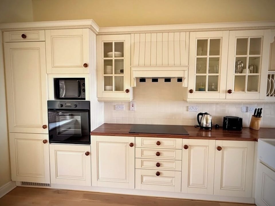 Kitchen - Apartment 
