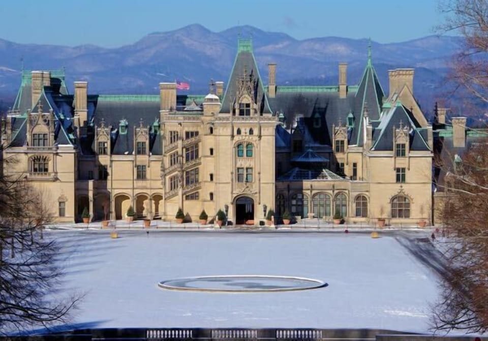 Biltmore, a 10-minute drive, is bigger but Corner Cottage is more comfortable!