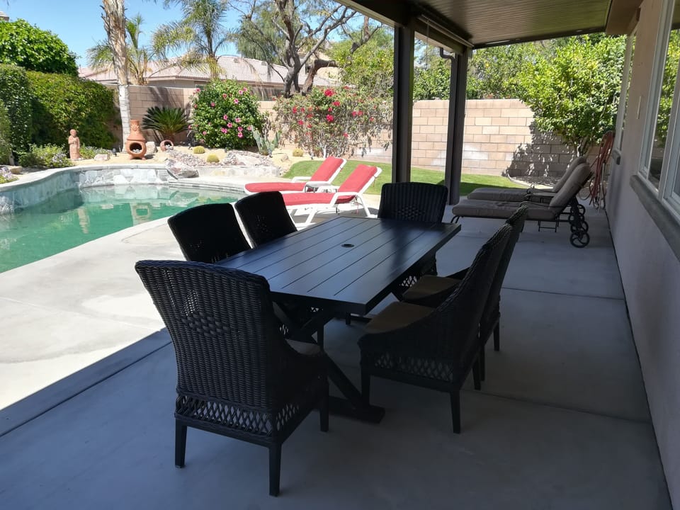 Patio Table & Lounge Chairs With Shade