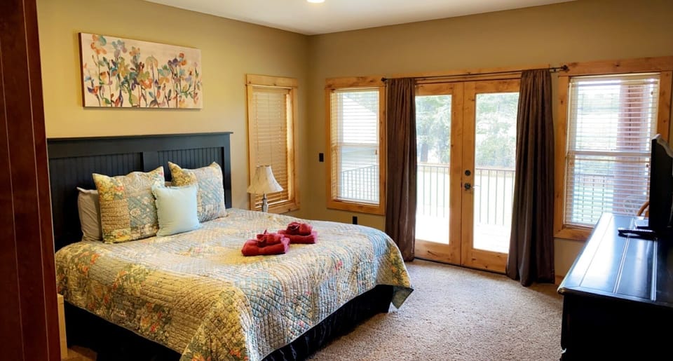 Master Bedroom with King bed