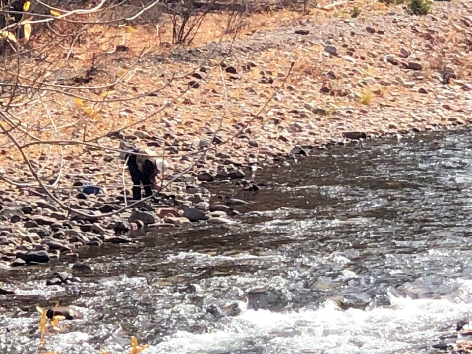 Fly fishing on Rio Grande river