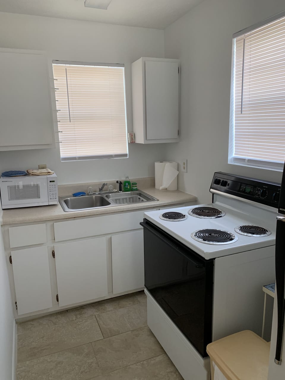 Guest House Full Kitchen