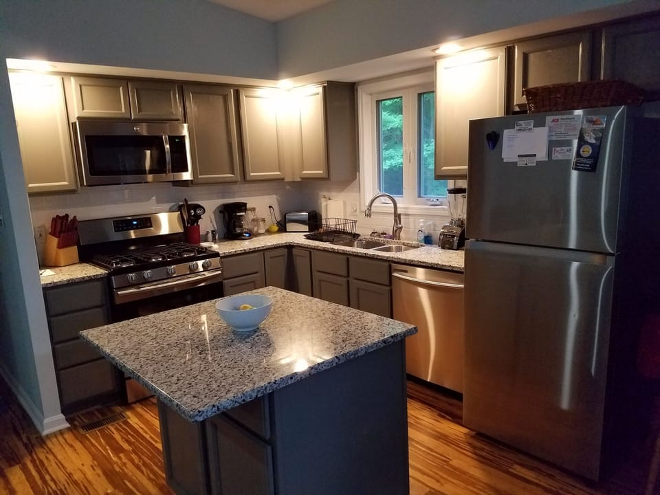 Full renovated kitchen with gas range, dishwasher, icemaker, island