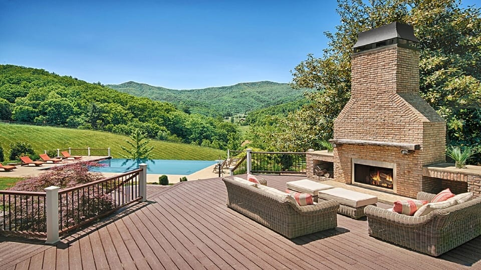 Back deck overlooking pool.